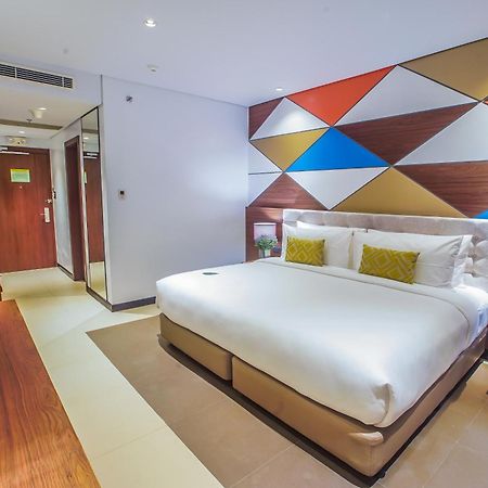 Summit Hotel Naga Luaran gambar