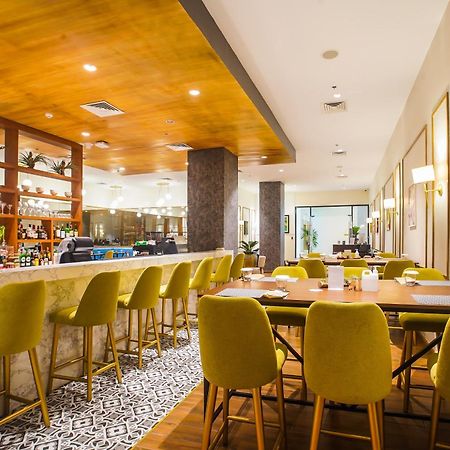 Summit Hotel Naga Luaran gambar