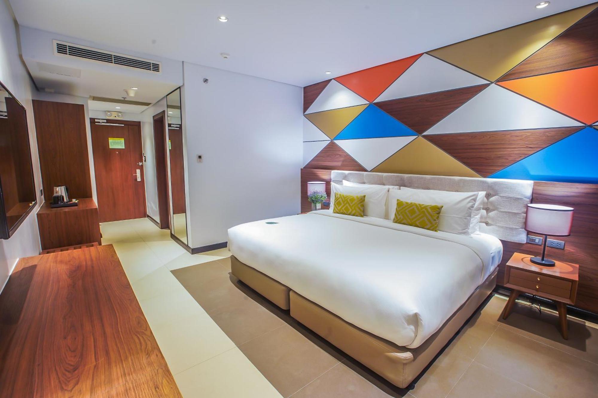 Summit Hotel Naga Luaran gambar